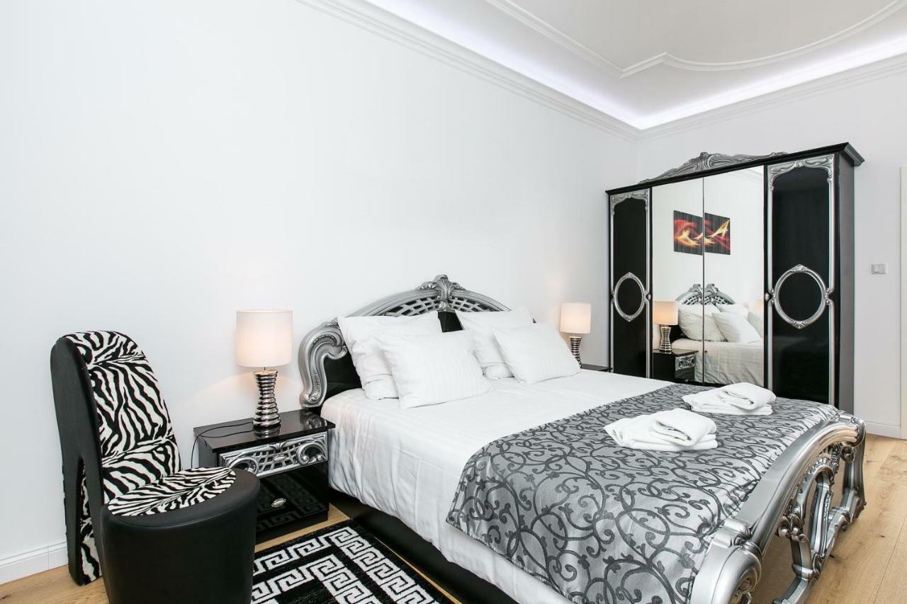 Old Town Cristal Apartment By Otium Krakow Exterior photo